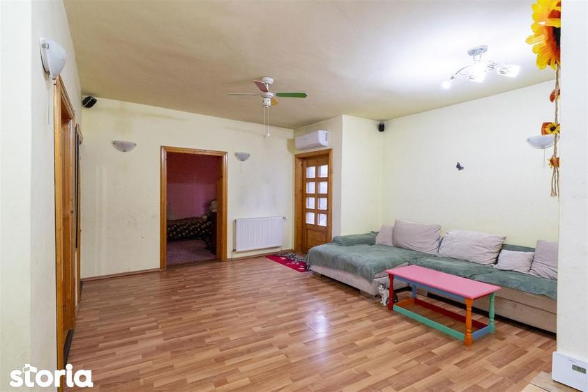 Apartament cu 4 camere în Podgoria