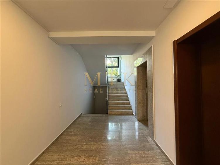 Apartament cu 3 camere decomandat, mobilat în Primăverii