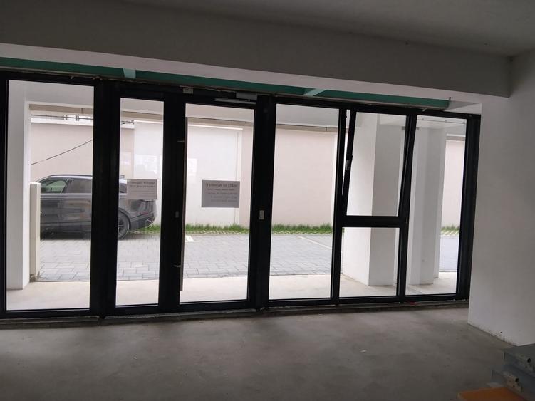 Spațiu comercial, de 74 mp, în Păcurari