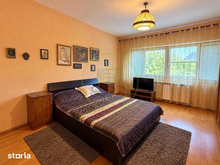 Casă cu 8 camere cu Teren 2732 Mp în Corbeanca