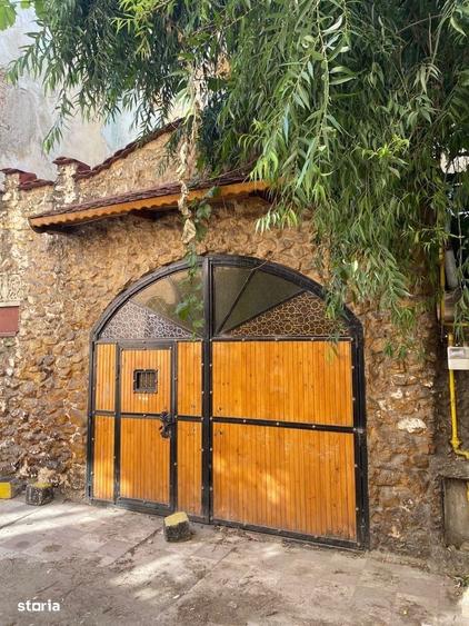 Propun spre vanzare vila in zona zero universitate 308 mp - 4