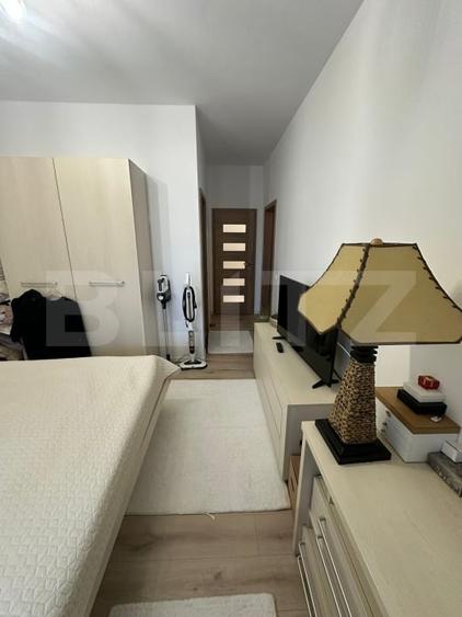 Apartament cu 4 camere decomandat, mobilat în Plopilor