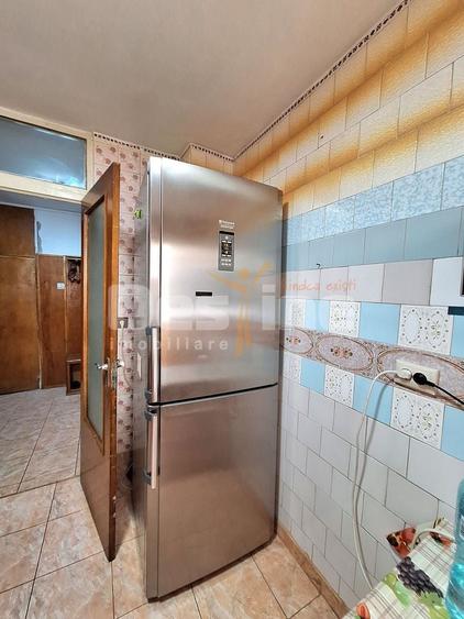 Apartament cu 3 camere decomandat, mobilat în Dristor