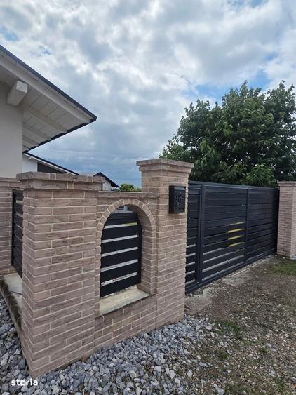 Casă cu 4 camere în Burdujeni