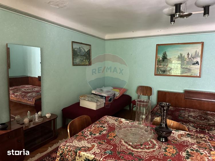 Casă cu 3 camere cu Teren 1045 Mp în Borlești