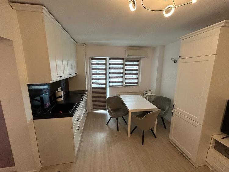 Apartament cu 3 camere nedecomandat în Floreasca