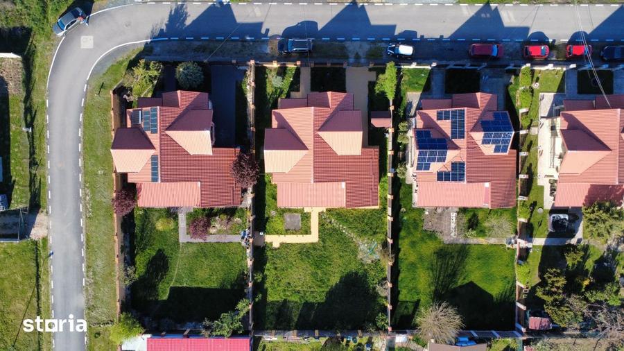 Casă cu 4 camere cu Teren 648 Mp în Săcălaz