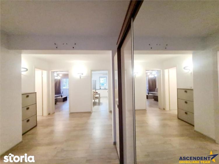 Apartament cu 3 camere decomandat, mobilat în Tractorul
