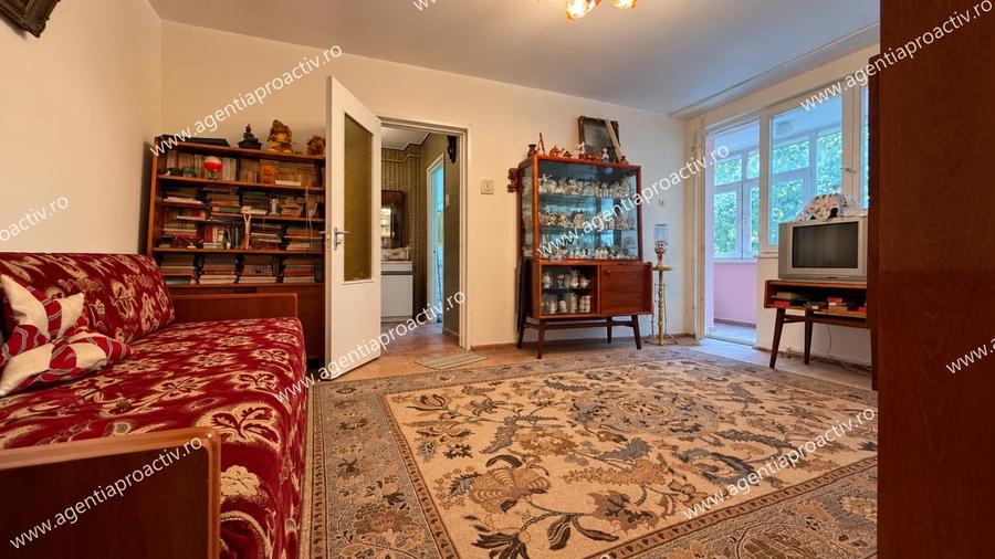 Apartament cu 2 camere semidecomandat în Micro 16