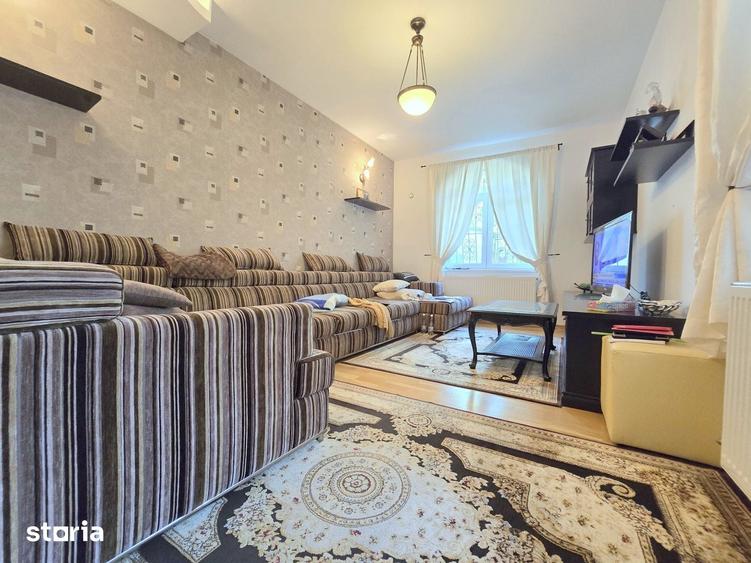 Casă cu 6 camere cu Teren 261 Mp în Eminescu