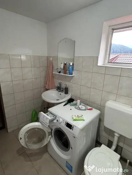 Casă cu 4 camere cu Teren 344 Mp în Central