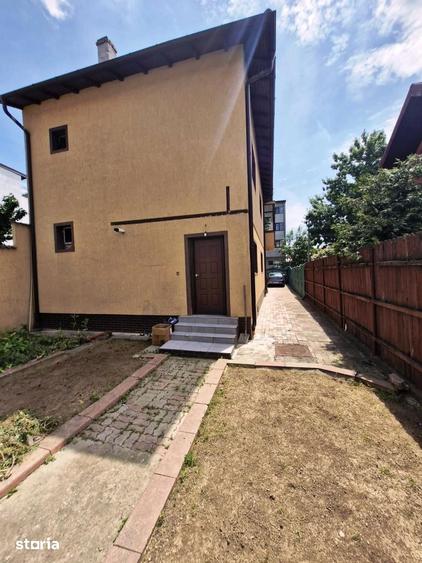 Casă cu 5 camere cu Teren 307 Mp în Bucureștii Noi