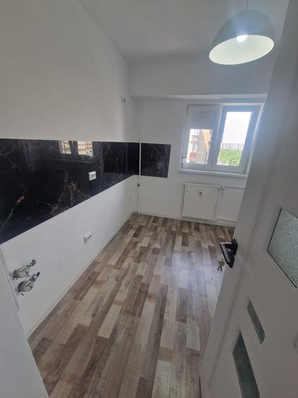 Apartament cu 3 camere decomandat în Militari