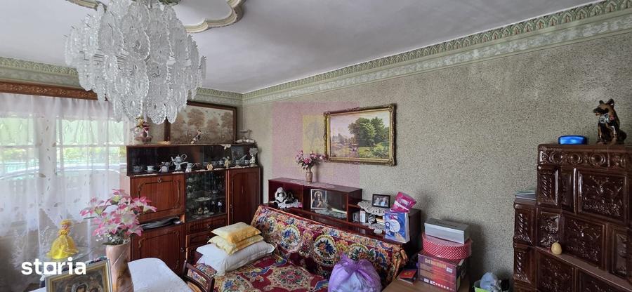 Casă cu 5 camere cu Teren 330 Mp în Slobozia