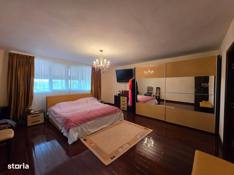 Casă cu 4 camere în Central