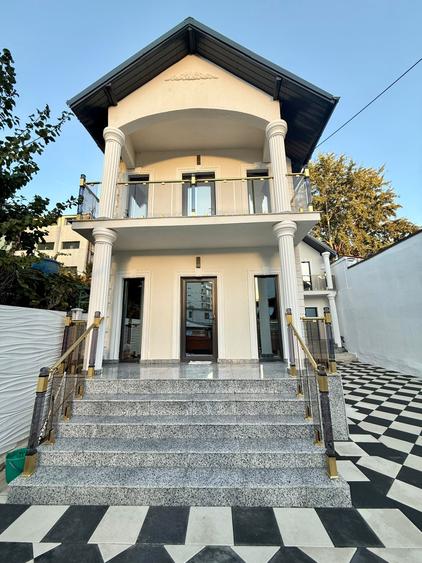 Casă cu 7 camere cu Canalizare în Vitan