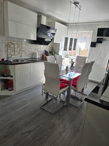 Apartament cu 3 camere în Caransebeș