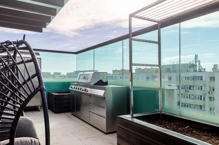 Apartament cu 4 camere decomandat, mobilat în Teiul Doamnei