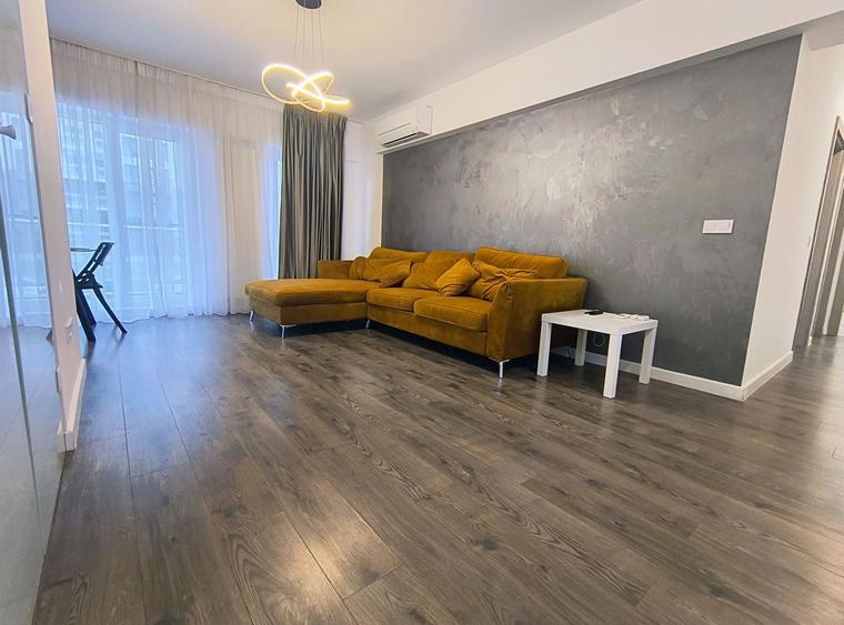 Apartament cu 3 camere semidecomandat, mobilat în Aviației