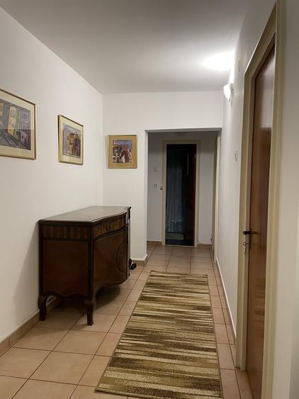 Apartament cu 3 camere decomandat în Muncii