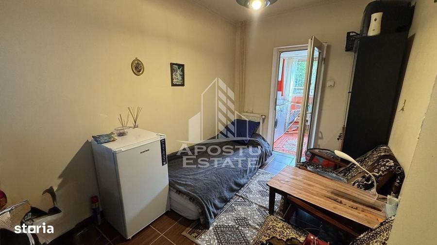 Apartament cu 2 camere semidecomandat în Lipovei