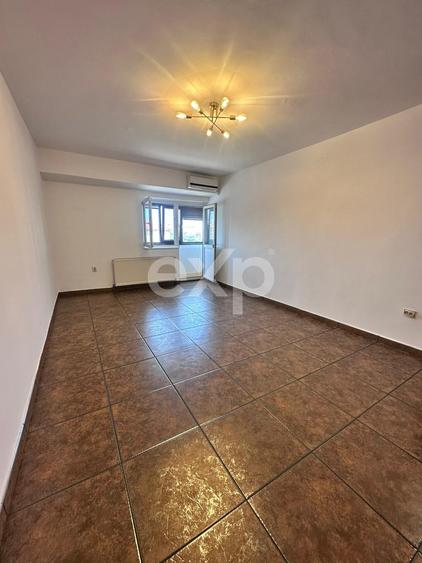 Apartament cu 3 camere decomandat, mobilat în Ultracentral