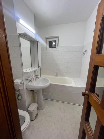 Apartament cu 2 camere semidecomandat în Exterior Vest