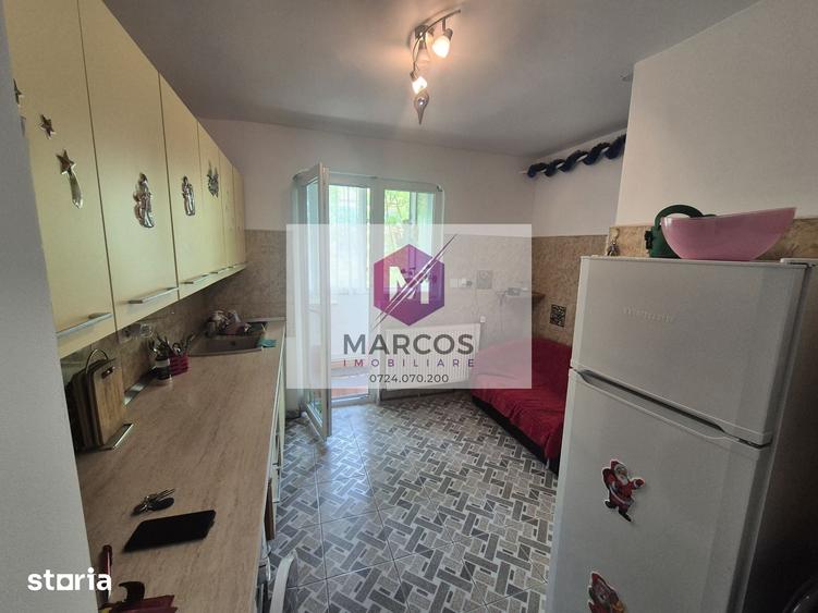 Inchiriez apartament 2 camere Micro 3 - 8