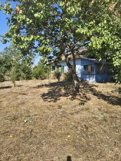 Casă cu 4 camere în Mereni