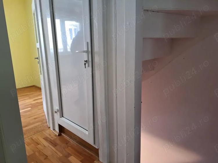 Casă cu 4 camere în Central
