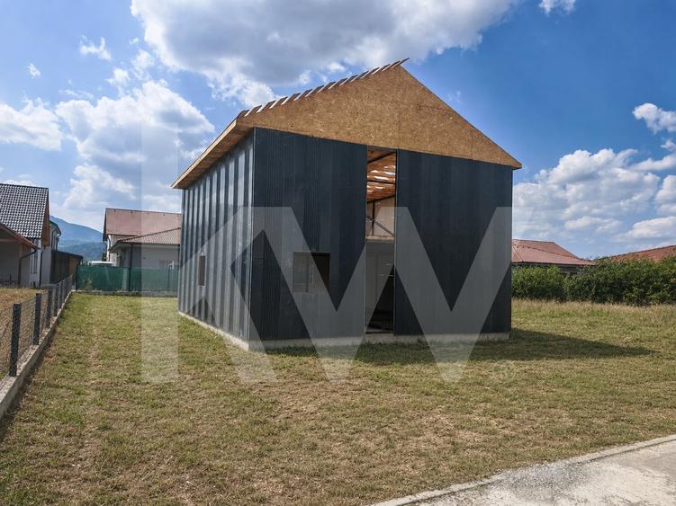 Casă individuală cu 3 camere cu Canalizare în Tălmaciu