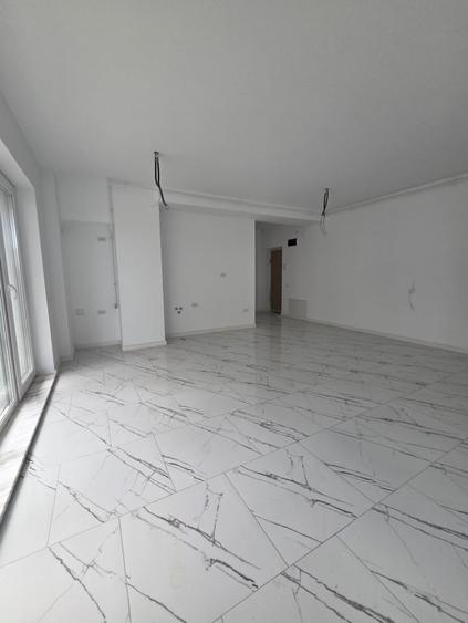 Apartament cu 2 camere decomandat în Universitate