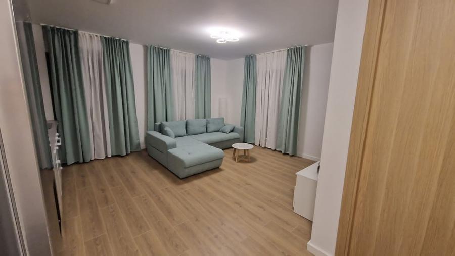 Apartament cu 3 camere decomandat, mobilat în P-ta Presei Libere
