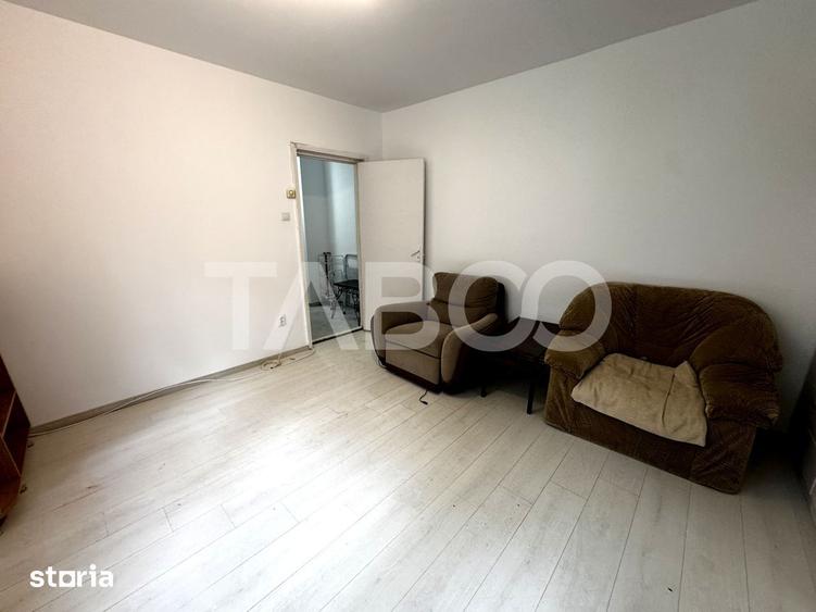 Apartament cu 2 camere nedecomandat, mobilat în Mihai Viteazul