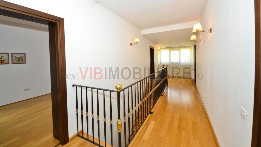 Casă cu 6 camere cu Garaj în Băneasa