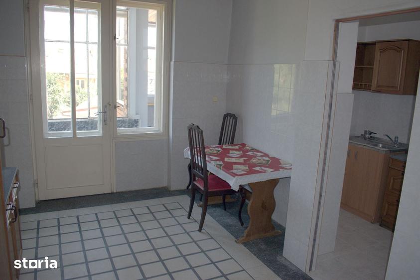 Apartament cu 4 camere în Elisabetin