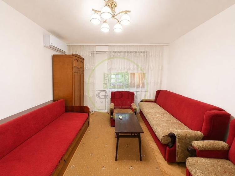 Apartament cu 3 camere semidecomandat, mobilat în Grivița