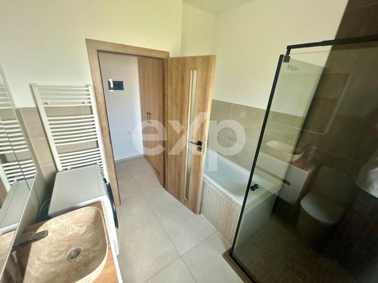Apartament cu 2 camere decomandat, mobilat în Tractorul