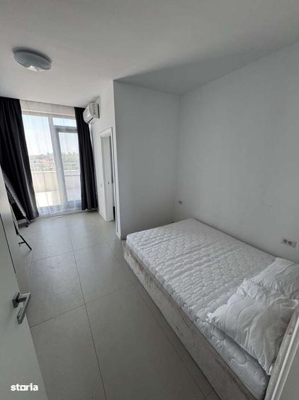Apartament cu 3 camere decomandat în Tunari