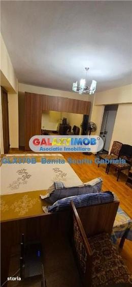 Apartament cu 3 camere semidecomandat în Titan