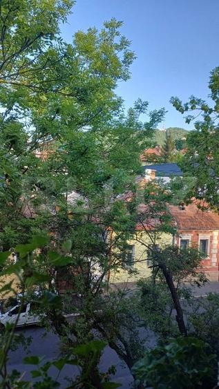 Casă individuală cu 4 camere cu Canalizare în Brașovul Vechi