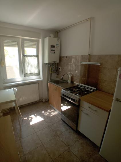 Apartament cu 2 camere semidecomandat în Medicină