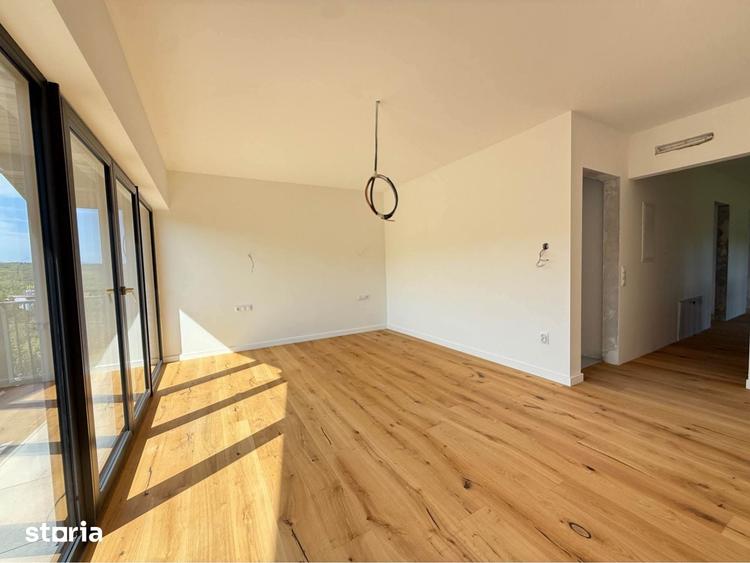 Casă cu 5 camere cu Teren 283 Mp în Făget