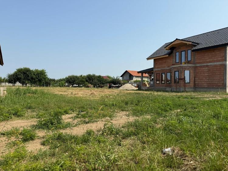 Teren construcție, în Peciu Nou