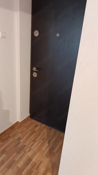 Apartament cu 3 camere nedecomandat în Mogoșoaia