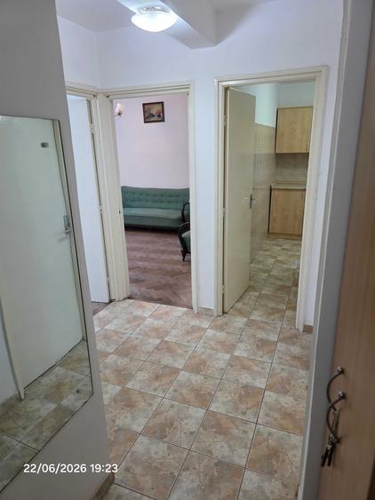 Apartament cu 2 camere decomandat în Drumul Taberei