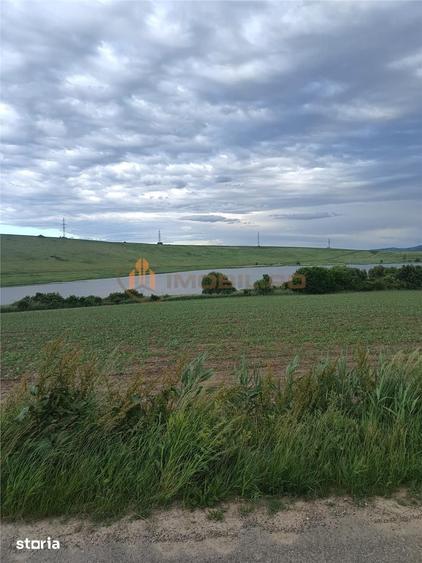 Teren de 3600 mp, în Holboca