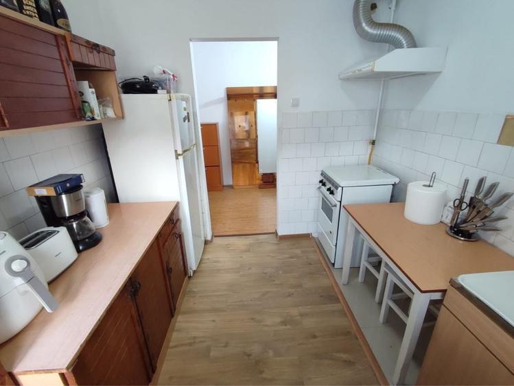 Apartament cu 2 camere semidecomandat în Gojdu
