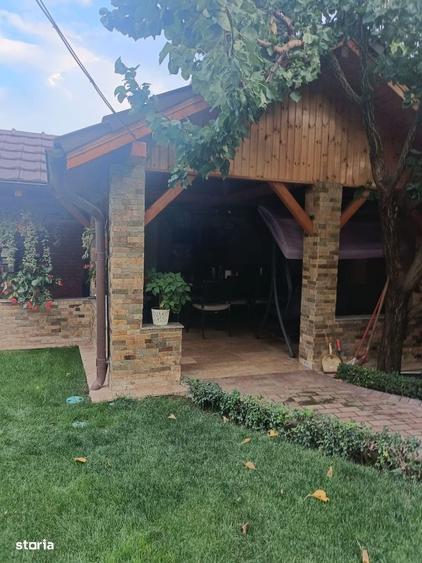 Casă cu 4 camere cu Teren 905 Mp în Bariera Vâlcii