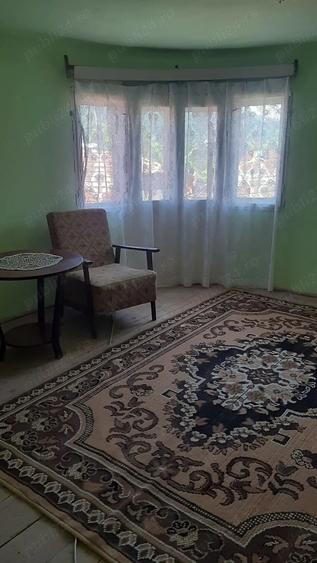 Casă cu Teren 1740 Mp în Livadia